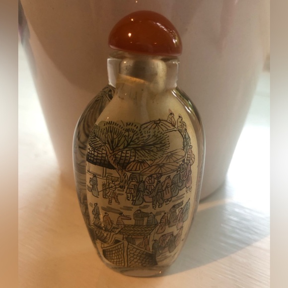 Old Chinese Intricate Reverse Painted Snuff Bottle - Picture 1 of 3